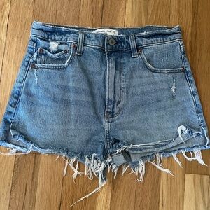 Abercrombie & Fitch Frayed Hem Jean Shorts